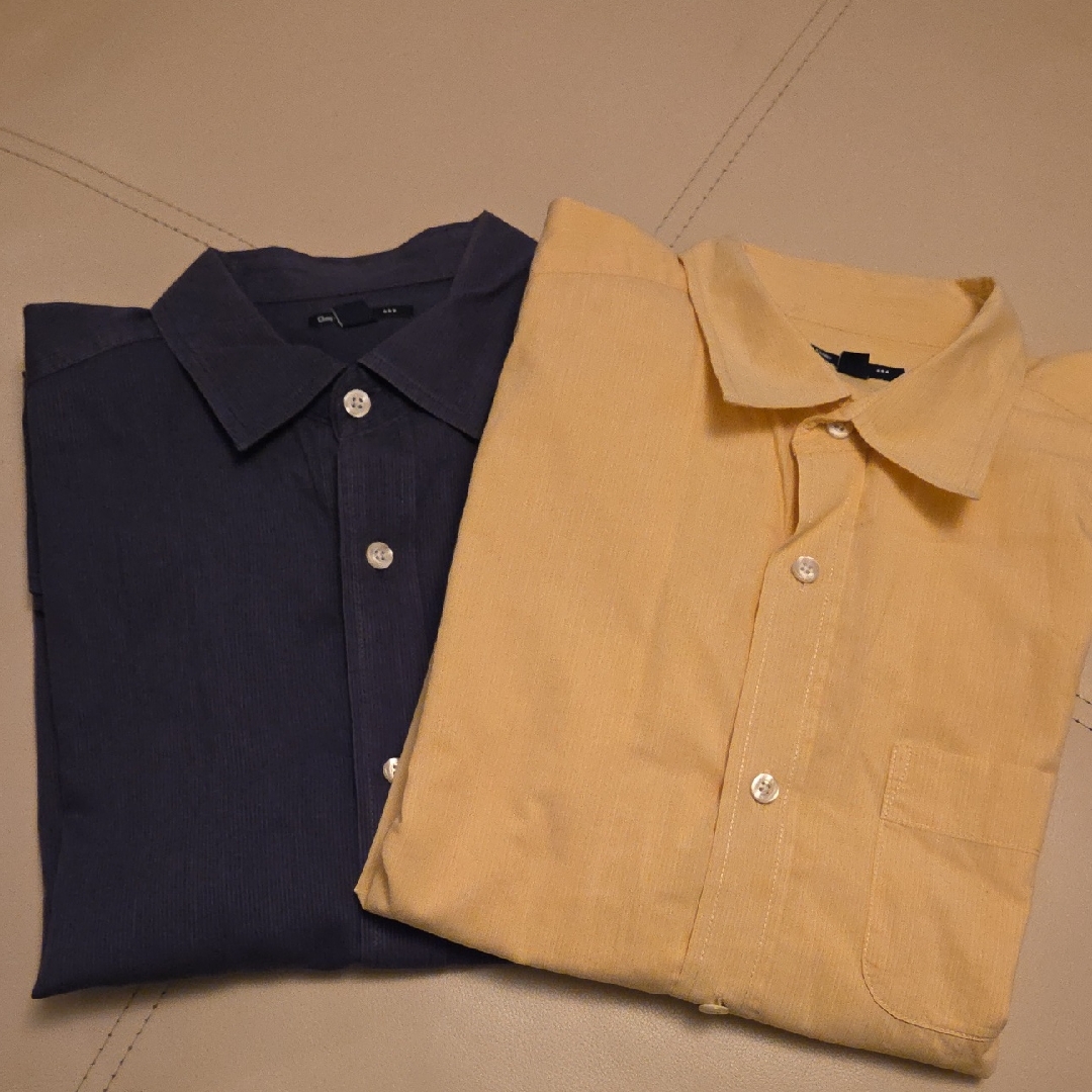 Gap Men's Grey (Short Sleeve) And Yellow (Long Sleeve) Button Down Shirts, Large